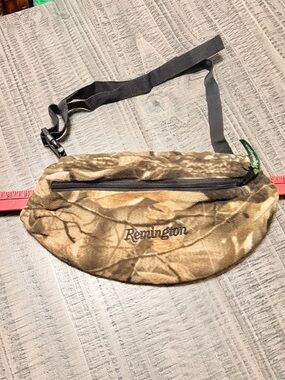 Remington Camo Hand Warmer Waist Pack